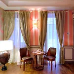 Bed & Breakfast Residenza Borsari 4*