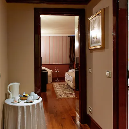 Bed & Breakfast Residenza Borsari 4*