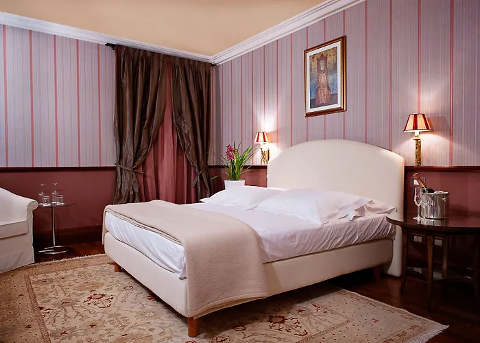 فندق مبيت وإفطار Residenza Borsari 4*
